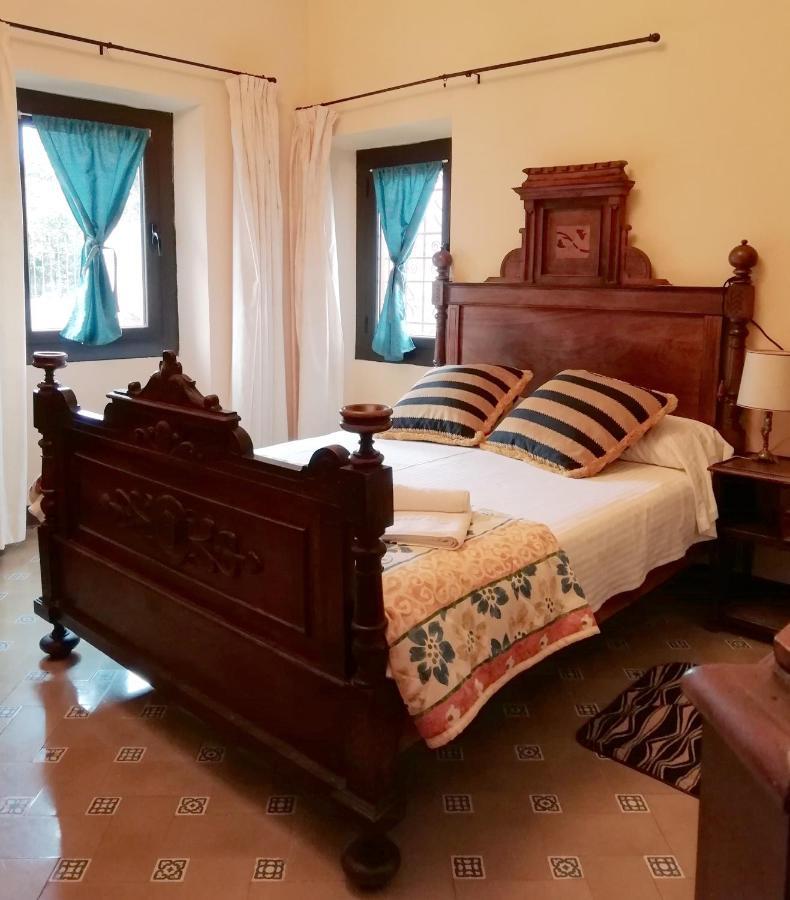 Hostal Rural Mas Blanc San Martin de Centellas Bagian luar foto