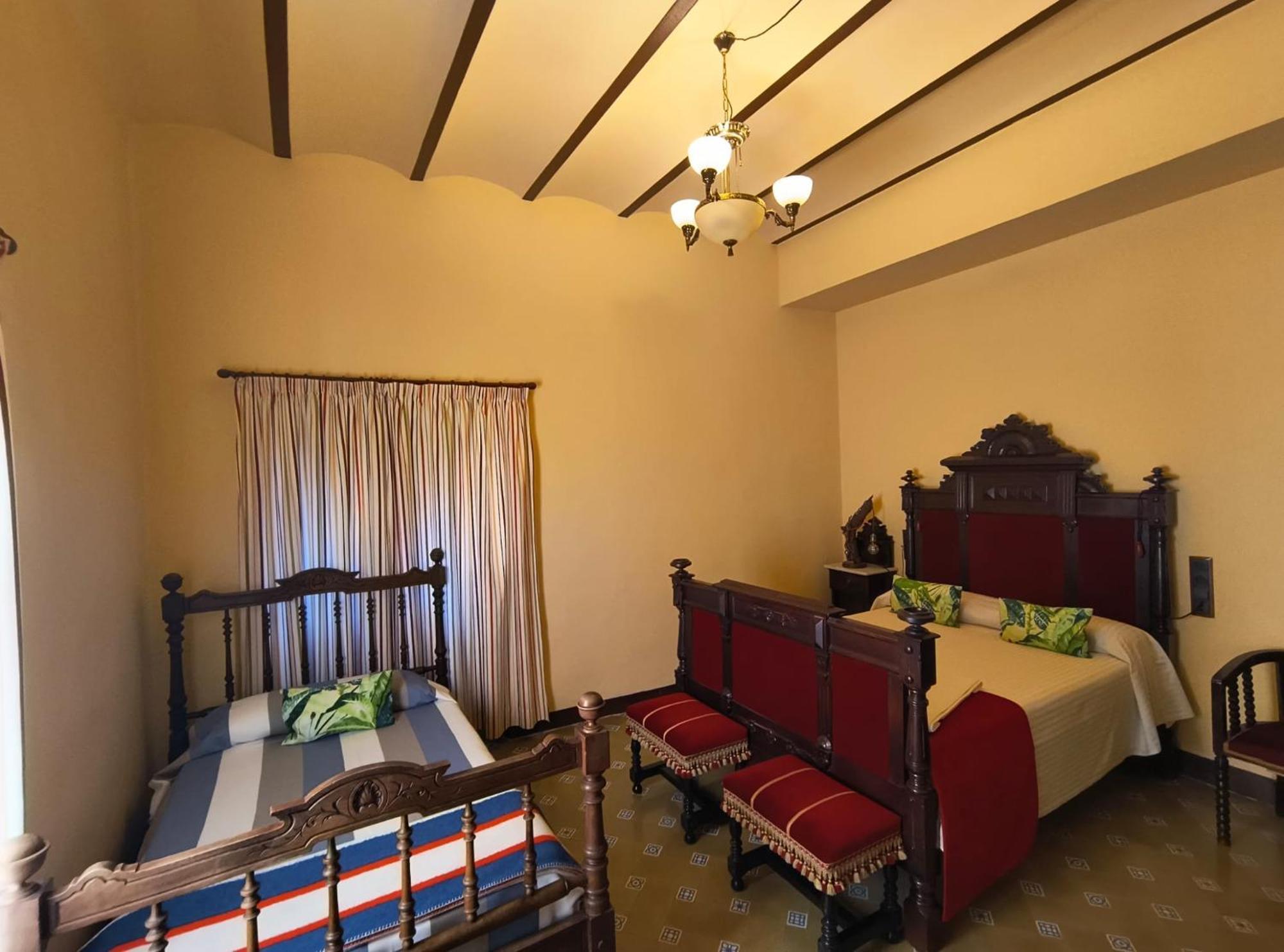 Hostal Rural Mas Blanc San Martin de Centellas Bagian luar foto
